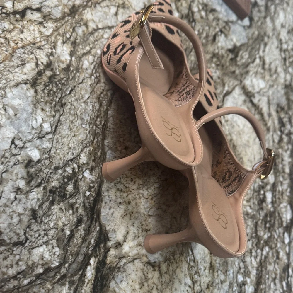 Elegant Leopard Print Heels with Buckle Strap - Picture 6 of 6